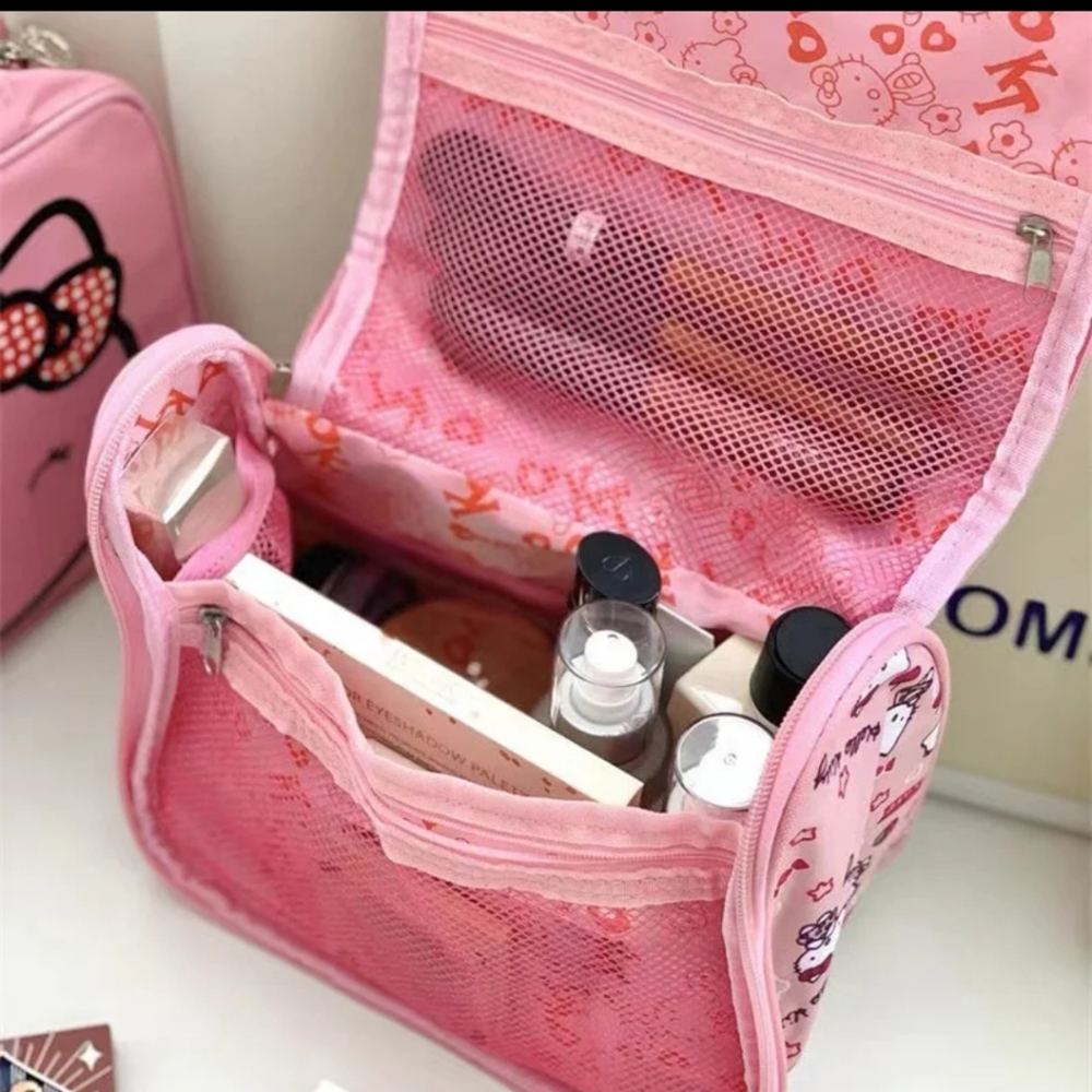 Hello Kitty Large Hanging Make Up Organizer. - Picture 5 of 8